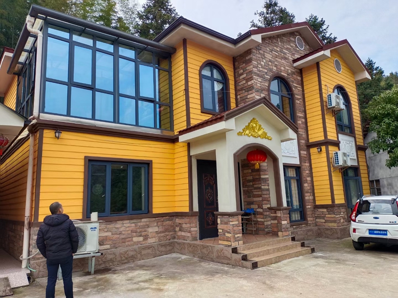 我們來(lái)看看輕鋼別墅的建造過(guò)程(圖2)