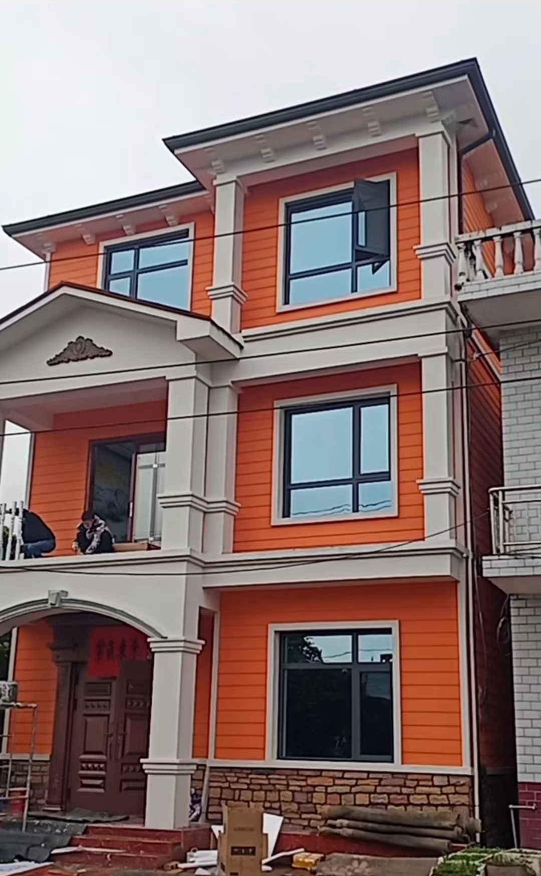 輕鋼別墅的外裝修一般用什么材料？(圖2)